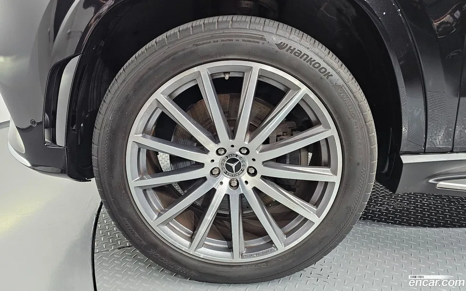 Mercedes-Benz GLS-Class GLS580 4MATIC 2022 — миниатюра 2
