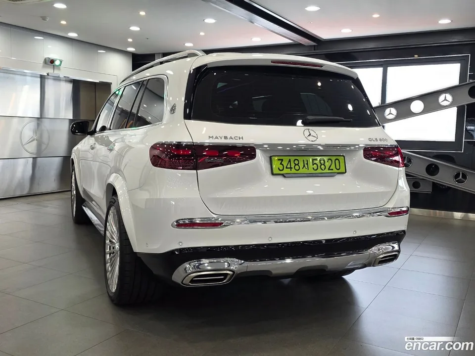 Mercedes-Benz GLS-Class GLS600 4MATIC 2025 — thumbnail 3