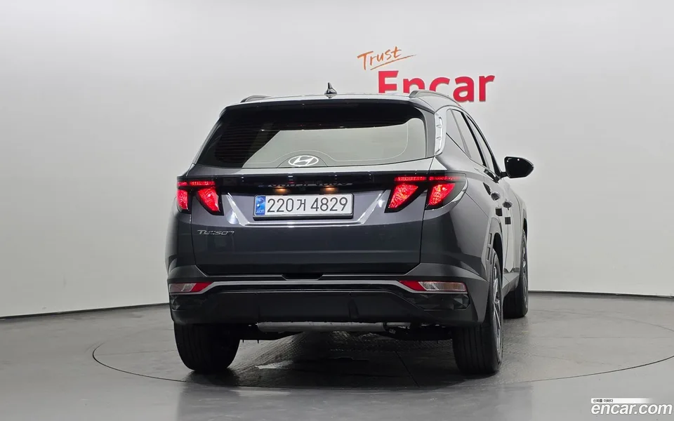 Hyundai Tucson 1.6 2WD 2023 — thumbnail 4