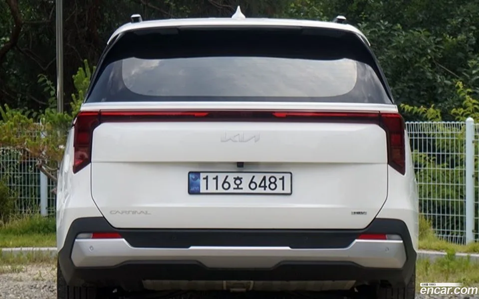 Kia Carnival HEV 9 2025 — thumbnail 3