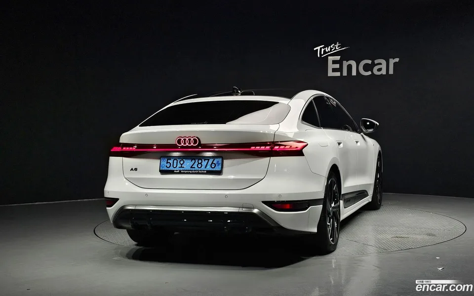 Audi A6 e- S Line 2025 — thumbnail 4