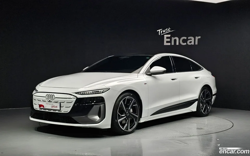 Audi A6 e- S Line 2025 — photo 1, buy with delivery to Moscow