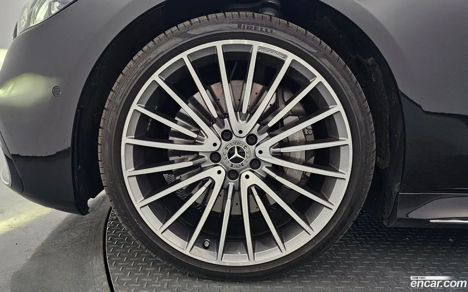 Mercedes-Benz S-Class S500L 4MATIC 2024 — thumbnail 5