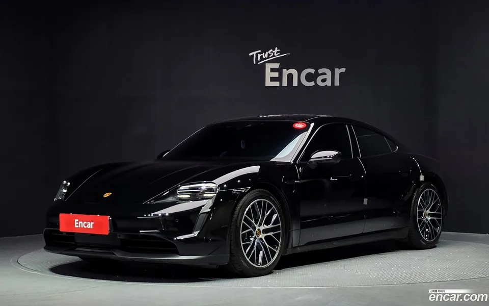 Porsche Taycan 2022 — photo 1, buy with delivery to Moscow