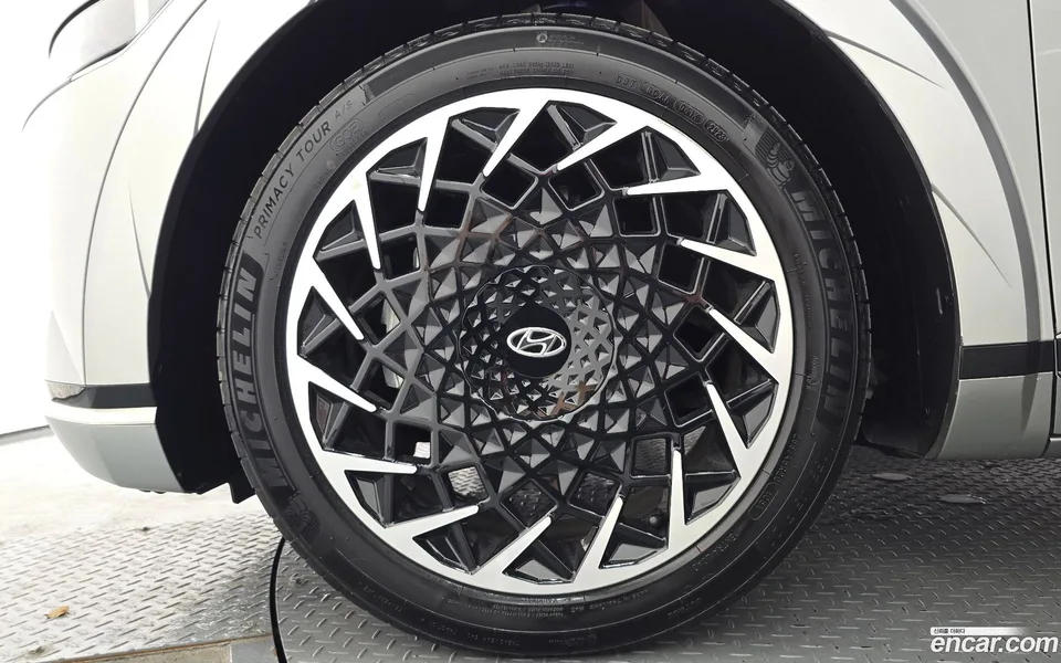 Hyundai Ioniq 5 2024 — thumbnail 5