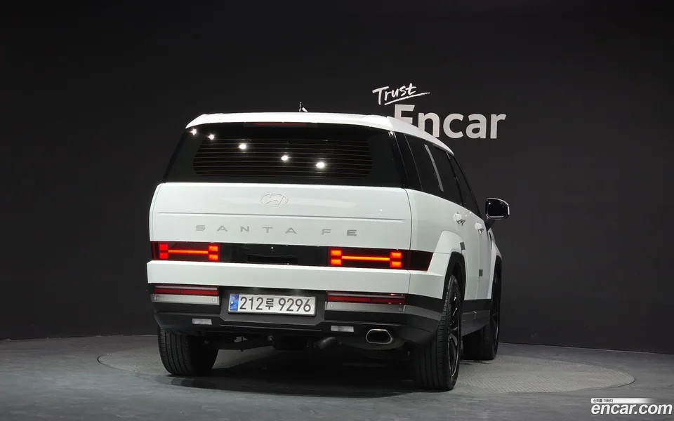 Hyundai SantaFe 2.5T 2WD 2023 — thumbnail 4