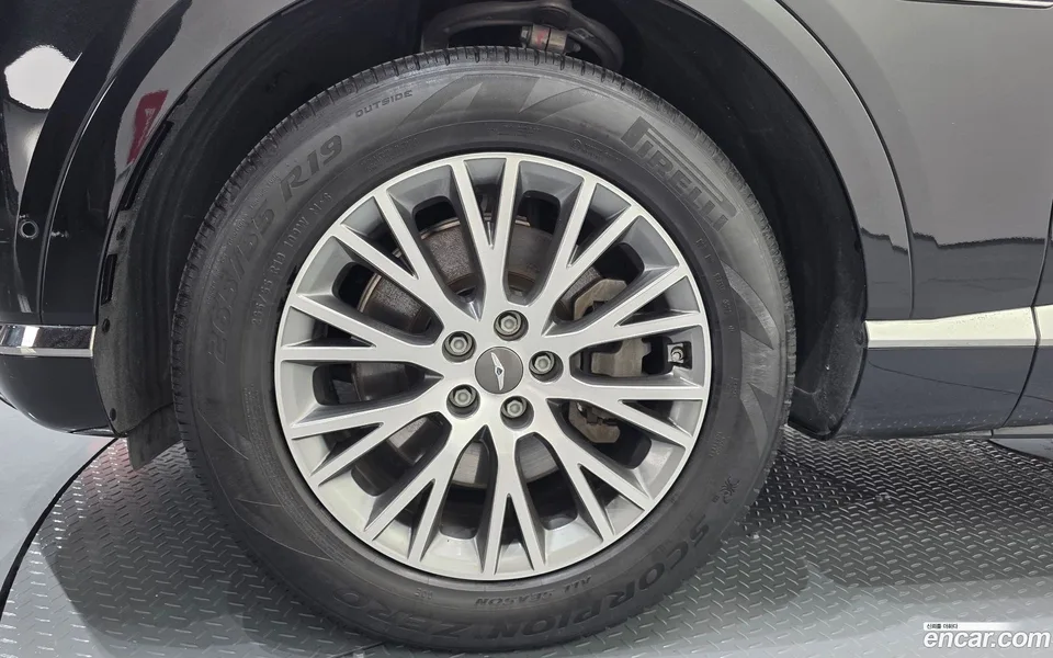 Genesis GV80 2.5T 2WD 2023 — thumbnail 2