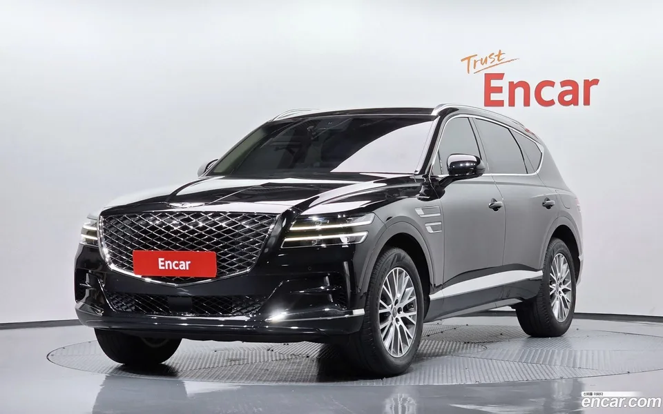 Genesis GV80 2.5T 2WD 2023 — photo 1, buy with delivery to Moscow