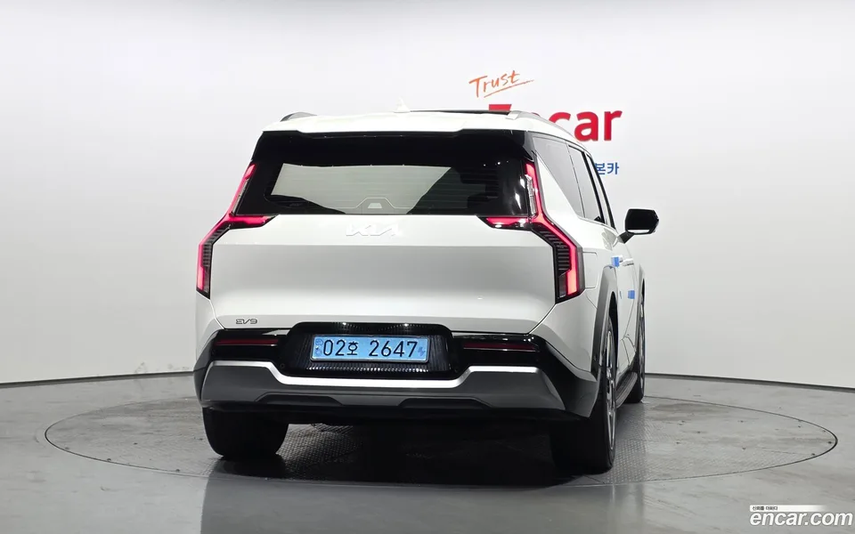 Kia EV9 4WD 2023 — thumbnail 4