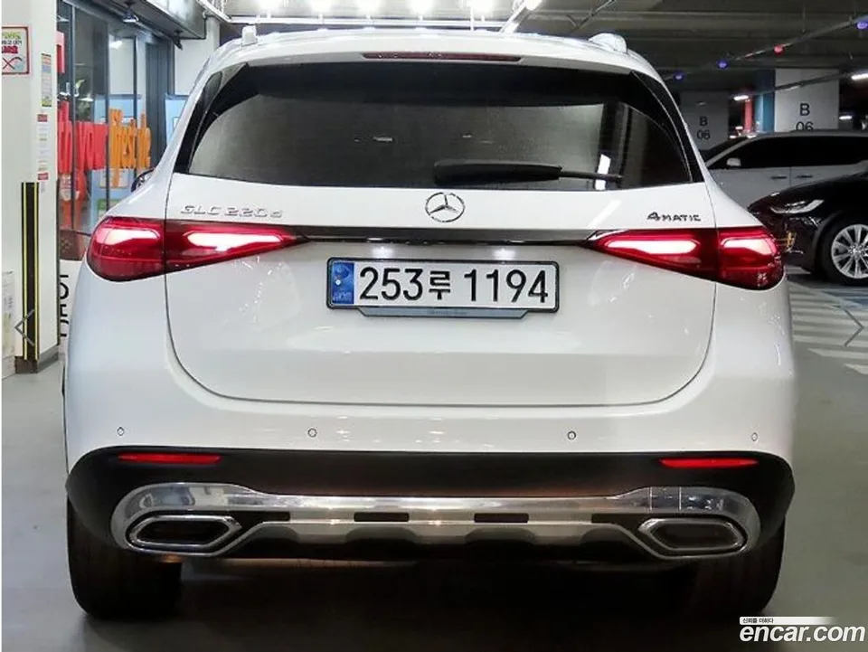 Mercedes-Benz GLC-Class GLC220 d 4MATIC 2024 — thumbnail 2