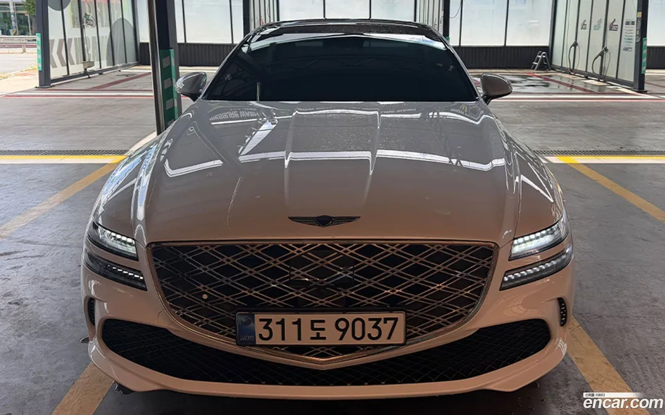 Genesis G80 2.5 2WD 2025 — photo 1, buy with delivery to Moscow