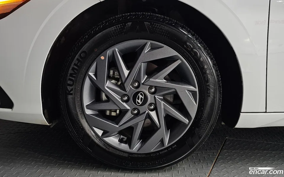 Hyundai Avante CN7 1.6 2026 — thumbnail 2