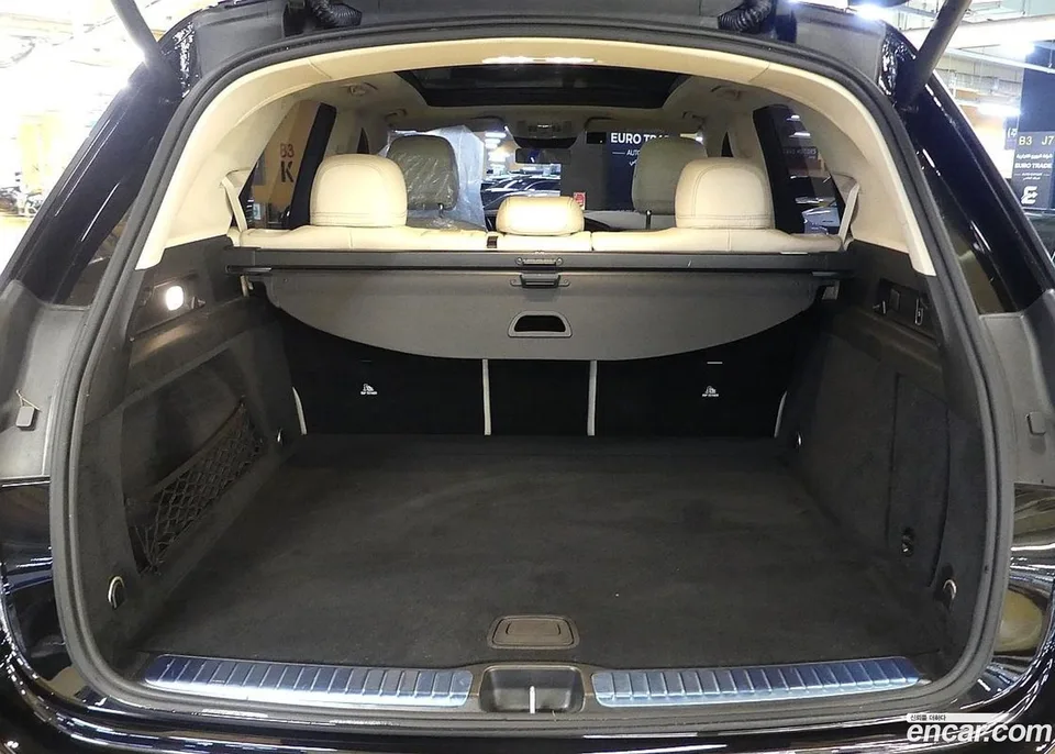 Mercedes-Benz GLE-Class GLE300d 4MATIC 2023 — миниатюра 4