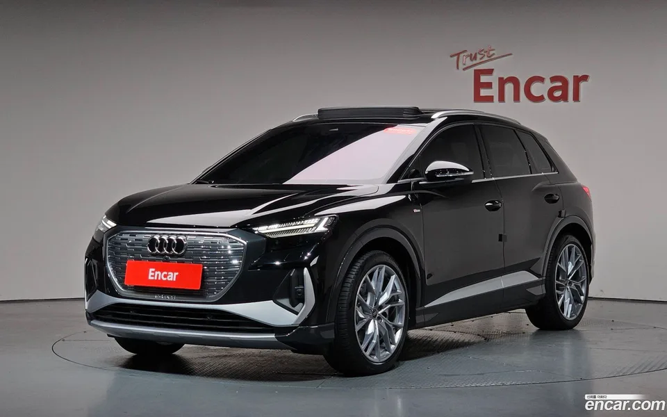 Audi Q4 e-tron 45 2025 — photo 1, buy with delivery to Moscow
