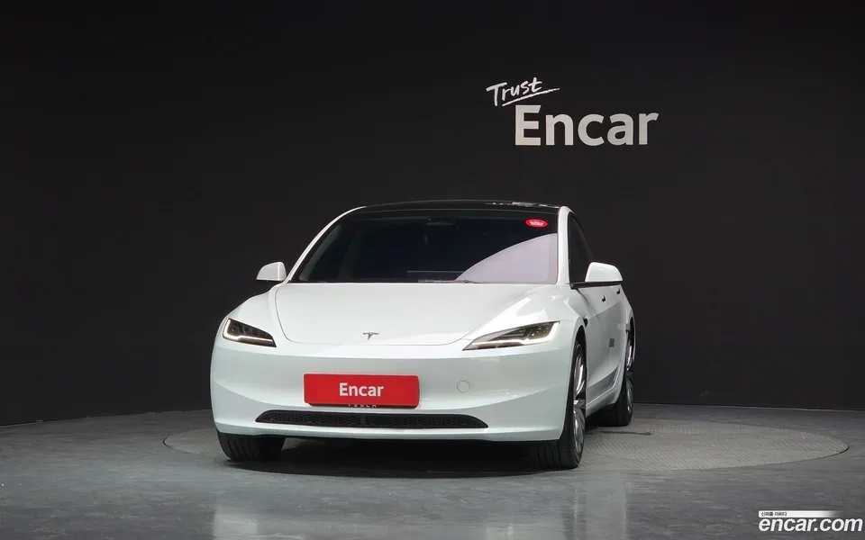 Tesla Model 3 RWD 2024 — thumbnail 3