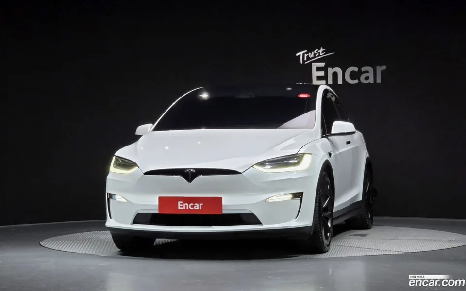 Tesla Model X AWD 2023 — thumbnail 3