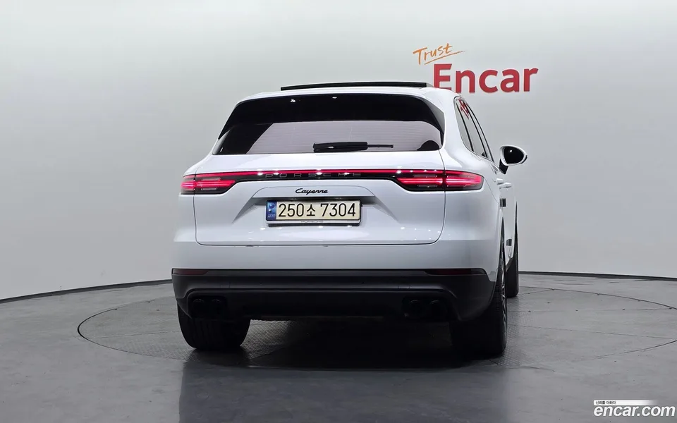 Porsche Cayenne 3.0 2023 — thumbnail 4