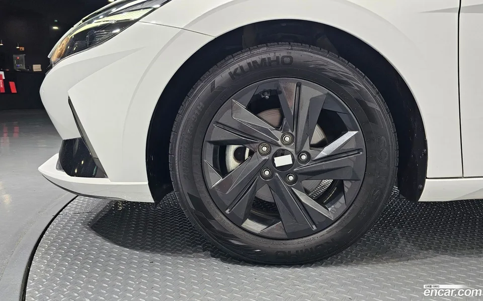 Hyundai Avante 1.6 2022 — thumbnail 2