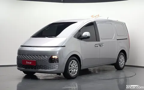 Hyundai Staria 2025 купить в Москве