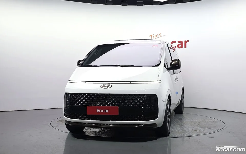 Hyundai Staria HEV 1.6 7 2024 — thumbnail 3