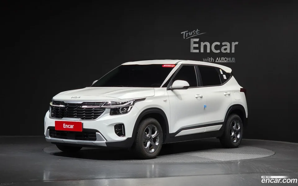 Kia Seltos 2.0 2WD 2024 — photo 1, buy with delivery to Moscow