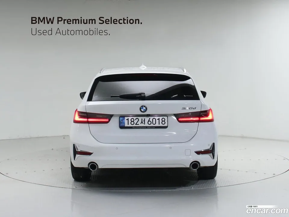 BMW 3 Series 320d 2022 — thumbnail 3