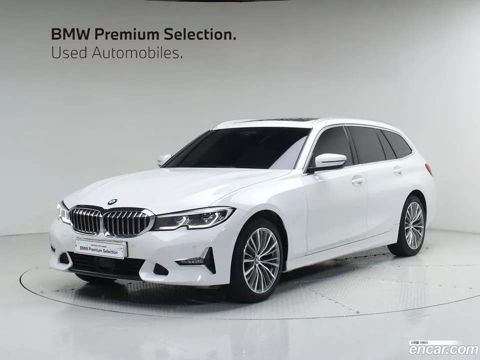 BMW 3 Series 320d 2022 — photo 1, buy with delivery to Moscow