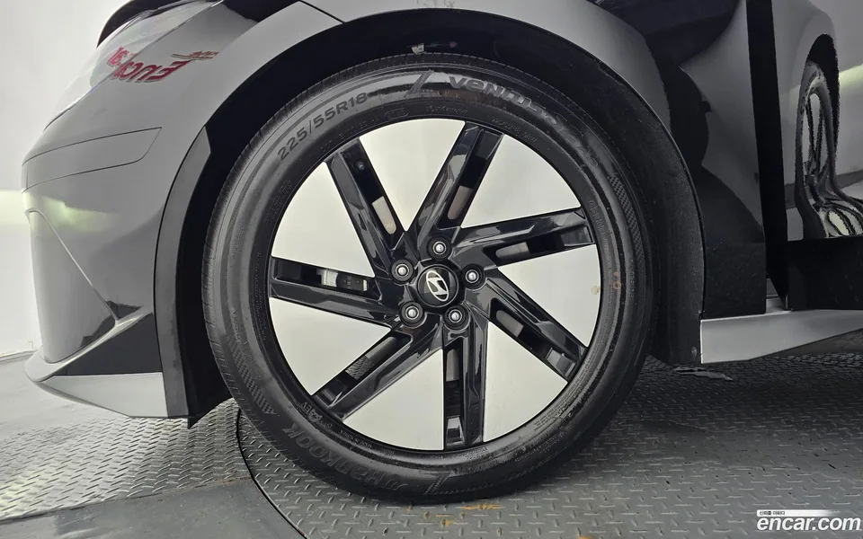 Hyundai Ioniq 6 2023 — thumbnail 2