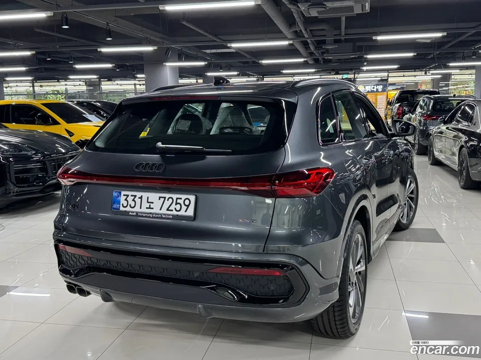 Audi Q5 (80A) 40 TDI S Line 2025 — thumbnail 3