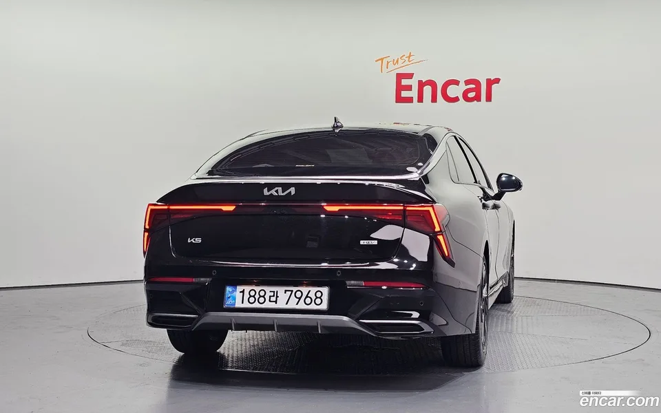 Kia K5 Hybrid 2023 — thumbnail 4