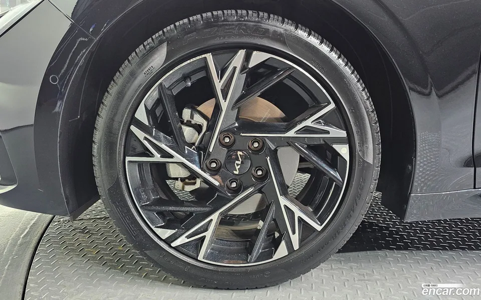 Kia K5 Hybrid 2023 — thumbnail 5