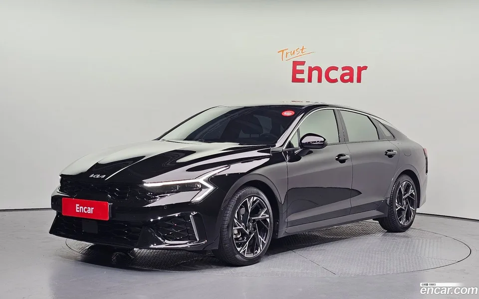 Kia K5 Hybrid 2023 — photo 1, buy with delivery to Moscow