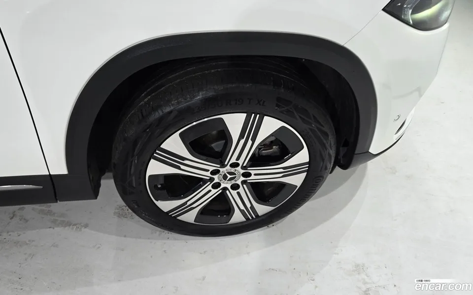 Mercedes-Benz EQA EQA250 2025 — thumbnail 2