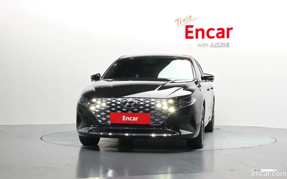 Hyundai Grandeur IG Hybrid 2022 — thumbnail 3