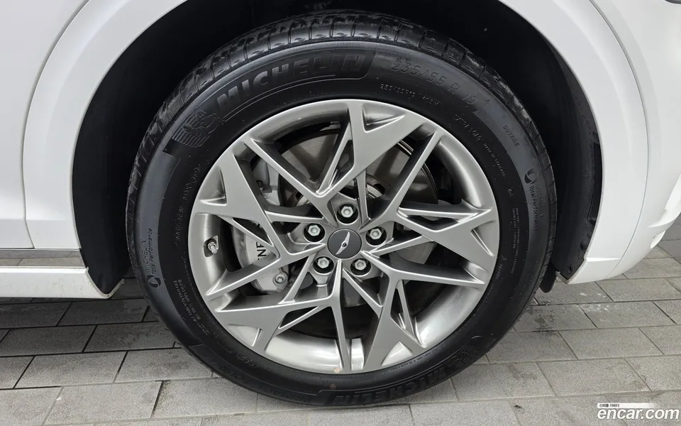 Genesis GV70 2.5T AWD 2023 — thumbnail 2
