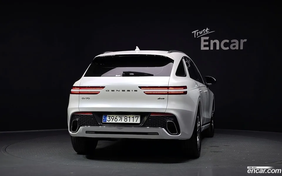Genesis GV70 2.5T AWD 2023 — thumbnail 4