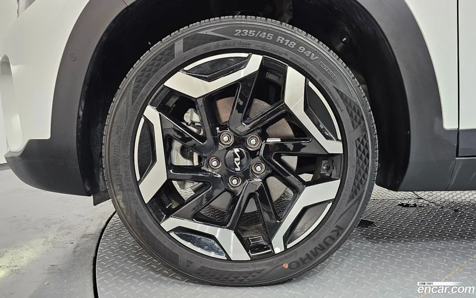 Kia Seltos 1.6 2WD 2023 — thumbnail 2