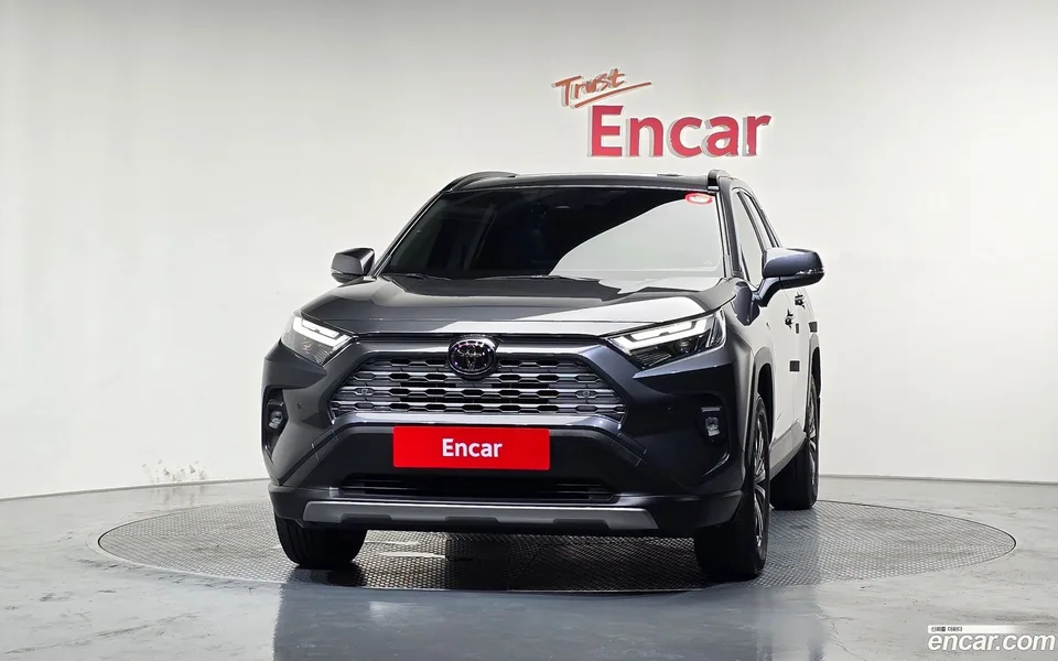 Toyota RAV4 2.5 4WD LTD 2025 — thumbnail 3