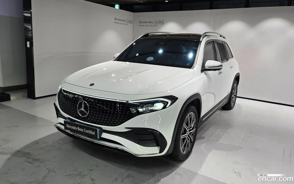 Mercedes-Benz EQB EQB300 4MATIC AMG 2025 — photo 1, buy with delivery to Moscow