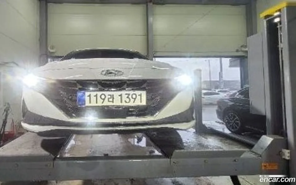 Hyundai Avante 1.6 2022 — photo 1, buy with delivery to Moscow