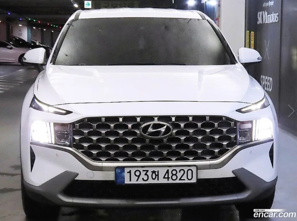 Hyundai SantaFe HEV 1.6 2WD 2022 — photo 1, buy with delivery to Moscow