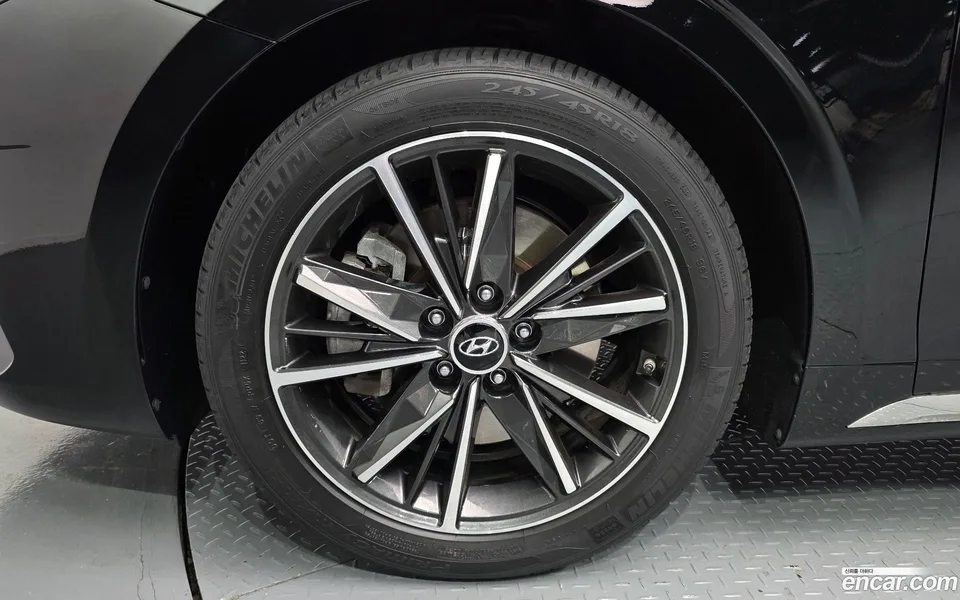 Hyundai Grandeur IG 3.3 2022 — thumbnail 2