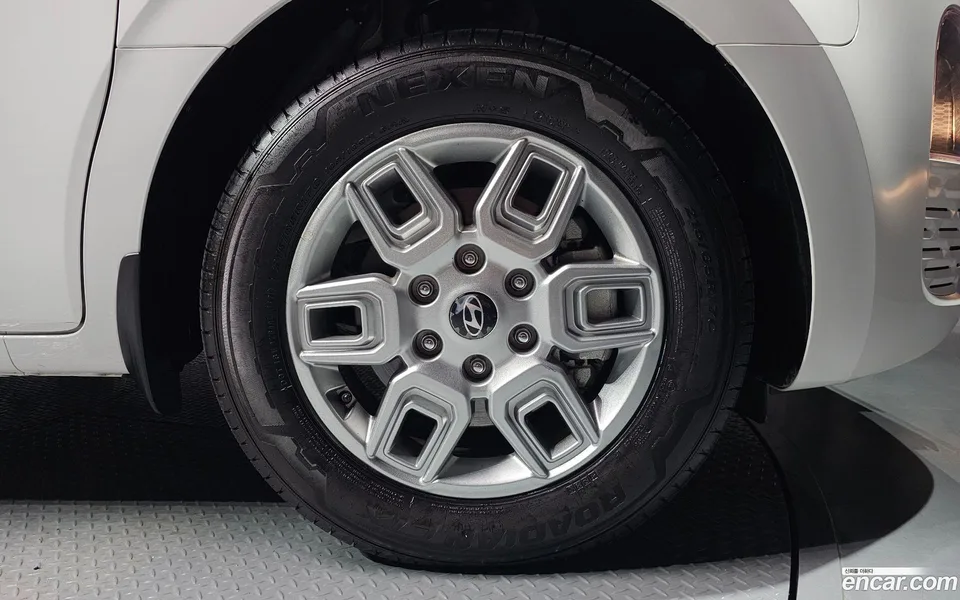 Hyundai Staria 11 2025 — миниатюра 2