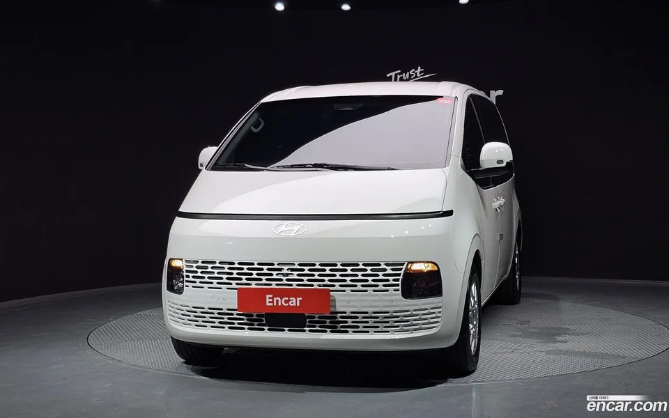 Hyundai Staria 11 2025 — миниатюра 3