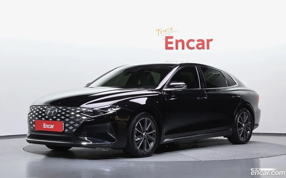 Hyundai Grandeur IG 2.5 2022 — photo 1, buy with delivery to Moscow