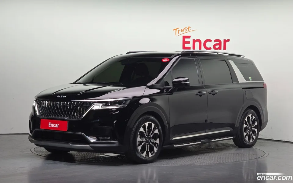 Kia Carnival 9 2022 — photo 1, buy with delivery to Moscow