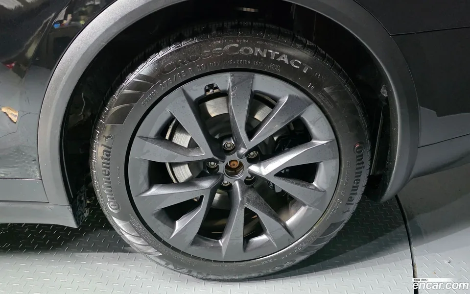 Tesla Model X AWD 2025 — thumbnail 2