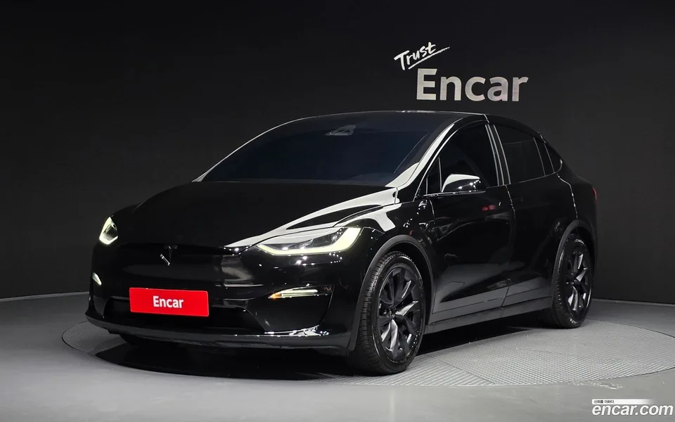 Tesla Model X AWD 2025 — photo 1, buy with delivery to Moscow