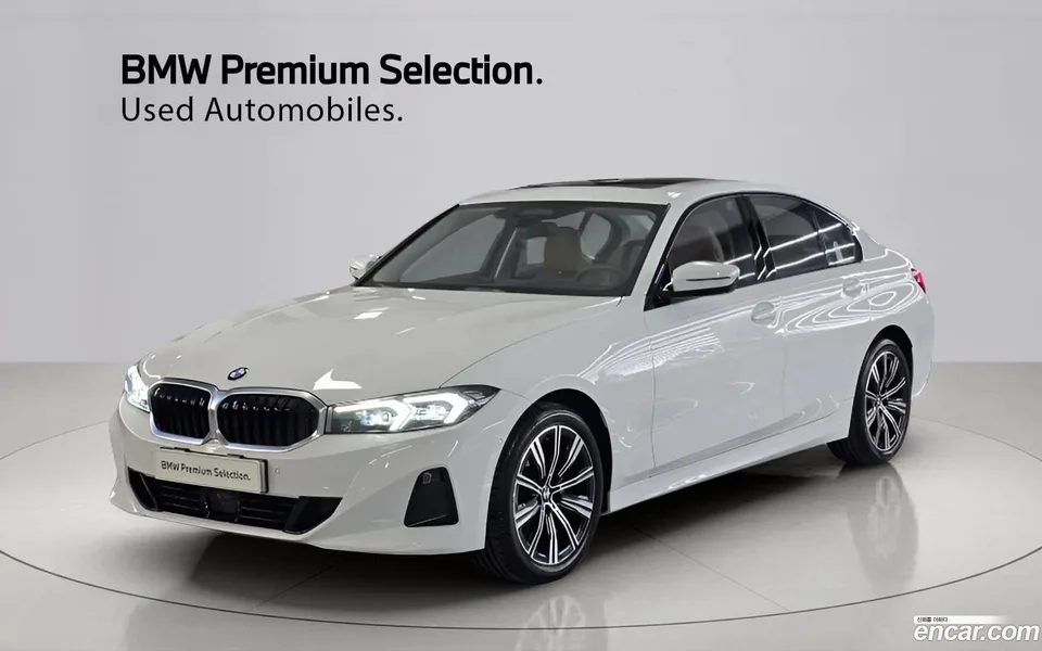 BMW 3 Series 320i 2025 — photo 1, buy with delivery to Moscow