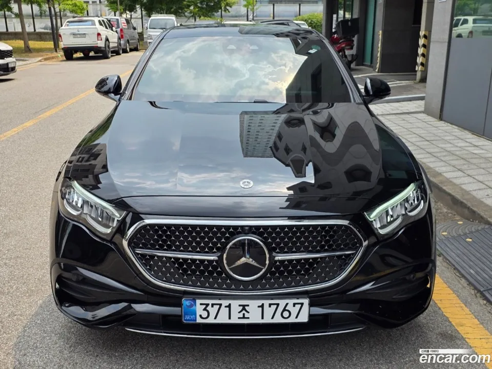 Mercedes-Benz E-Class E200 AMG Line 2026 — photo 1, buy with delivery to Moscow